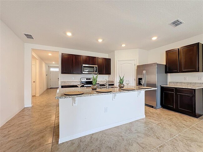 Building Photo - 5817 Arboretum St