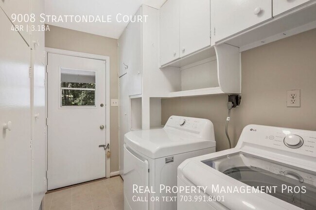 Building Photo - 9008 Strattondale Ct