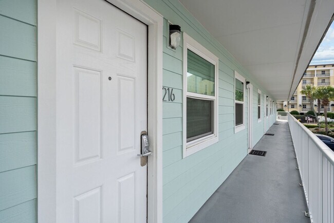 Building Photo - 215 Venus Ct