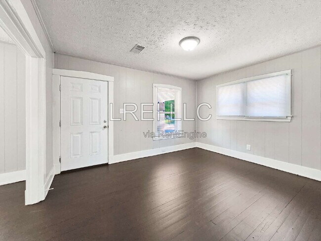 Building Photo - 3615 Del Park Terrace