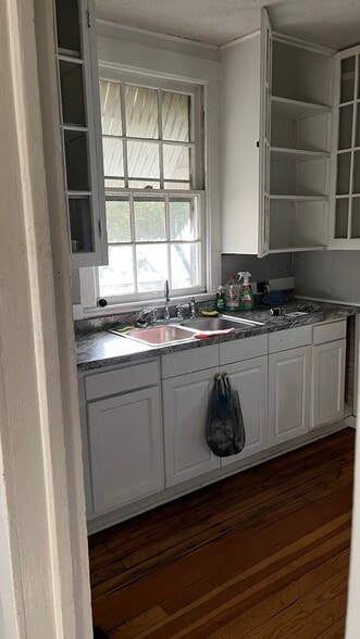 Building Photo - 1018 Paxton St