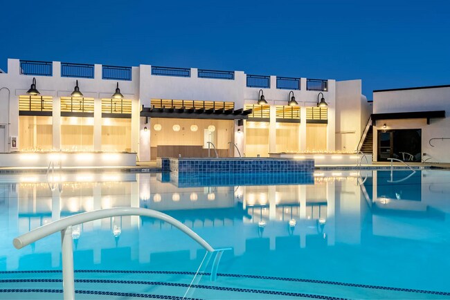 Building Photo - 5801 S Garnet Dr