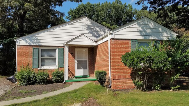 Primary Photo - Brick rancher in close proximity to McGuir...