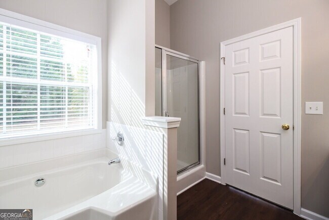 Building Photo - 3268 Tuggle Ives Dr NE