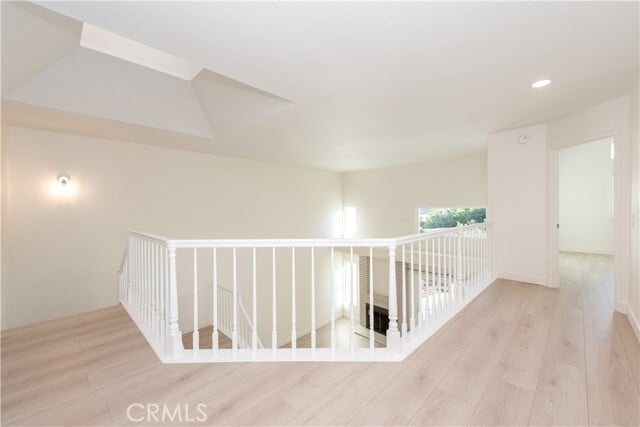 Building Photo - 45 Cedarlake