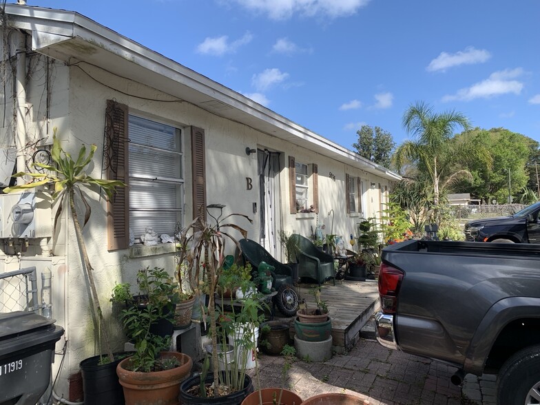 Unit B side - 5236 Cherry Ave