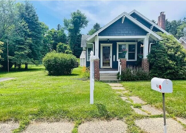 Primary Photo - 404 Neck Rd