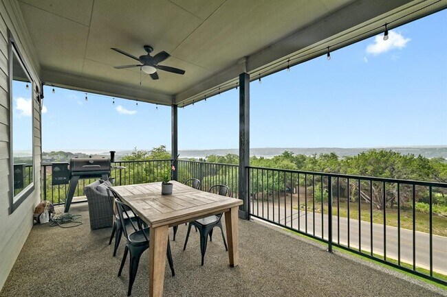 Building Photo - 18502 Venture Dr