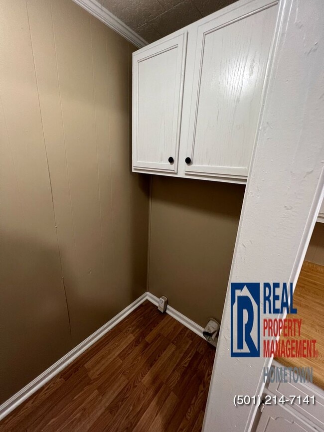 Building Photo - 1417 S Bailey St