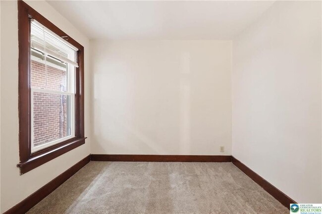 Building Photo - 819 Chestnut St