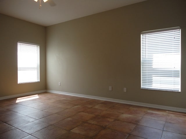 Building Photo - 432 York Dale Dr