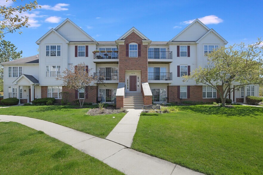 Primary Photo - 670 Mill Cir