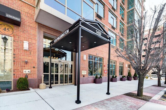 Building Photo - 1450 Washington St