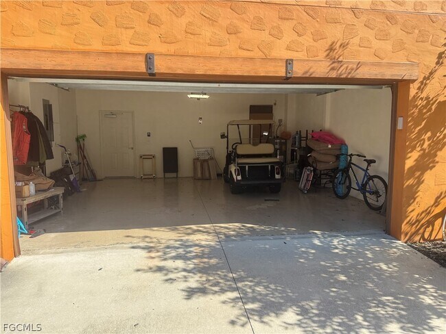 Building Photo - 11908 Izarra Way