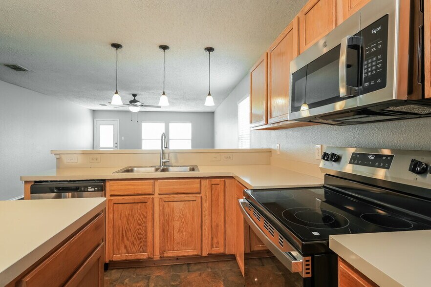 Building Photo - 8413 Canvasback Ln
