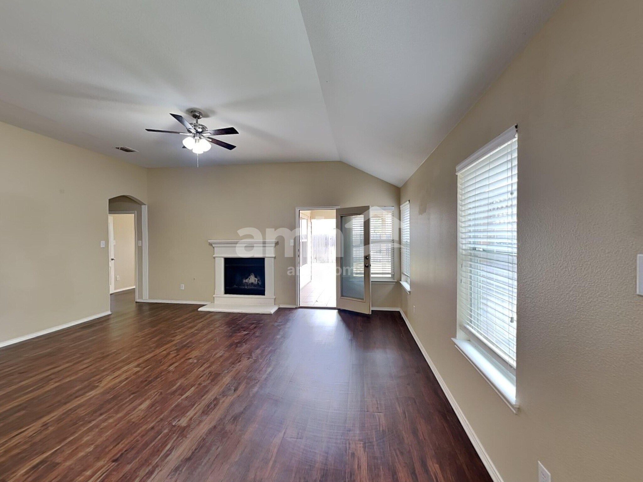 Building Photo - 9056 Weller Ln