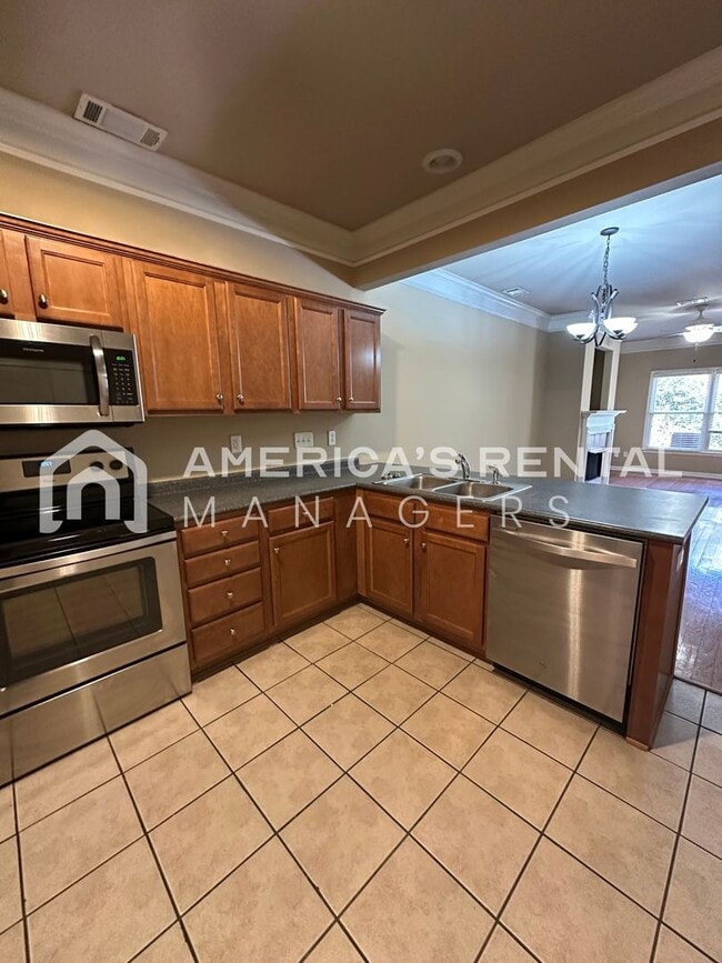 Building Photo - Beautiful Home for Rent in Birmingham, AL!!!! Available to View Now!!!