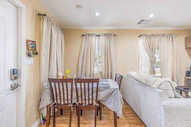 dining room - 8160 Jamieson Ave