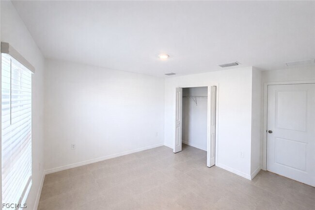 Building Photo - 17240 Cantu Ct