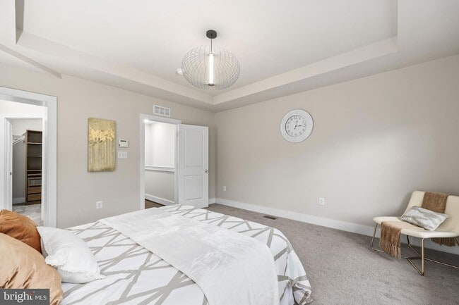 Building Photo - 1334 S Quinn St