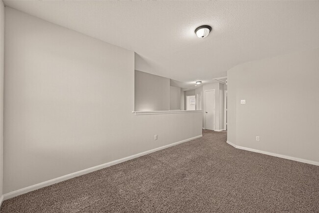 Building Photo - 14837 Peachmeadow Ln