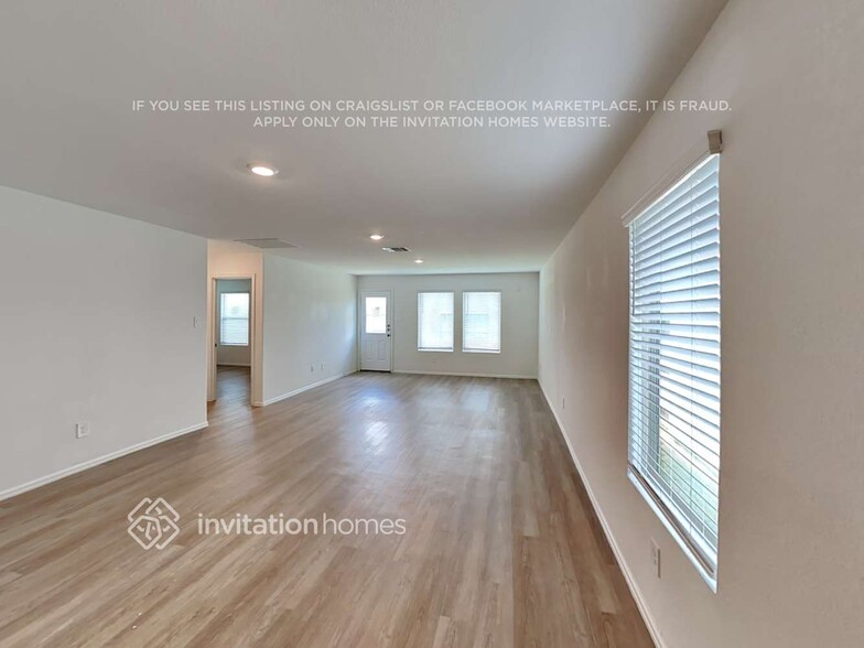 Building Photo - 18819 Charter Elm Dr