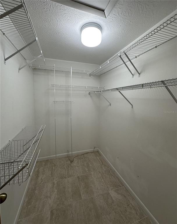 Building Photo - 6818 S Himes Ave