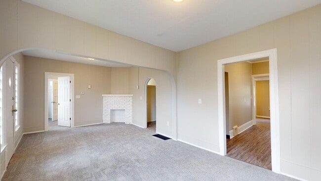 Building Photo - Brooklyn Centre Area - 3 Bedroom - Single ...