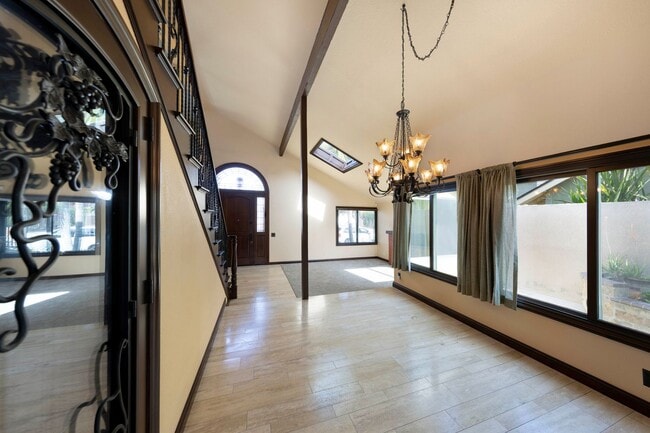 Building Photo - Beautifully maintained Tuscan-style custom home