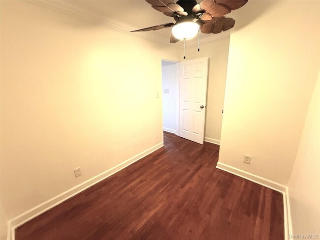 Building Photo - 67-51 223rd Pl