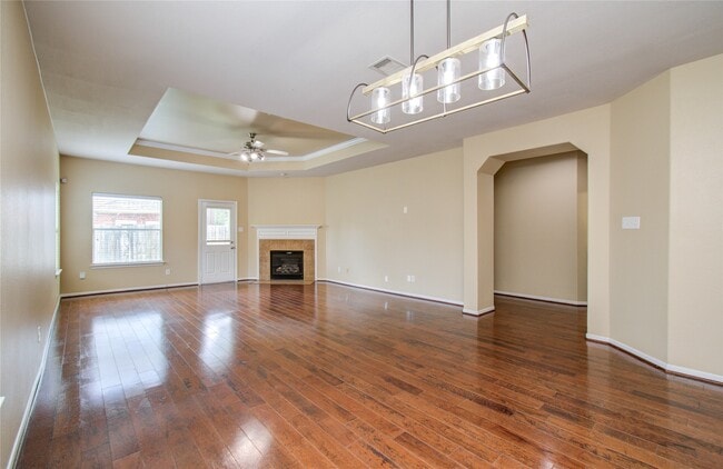 Building Photo - 17607 Memorial Falls Dr