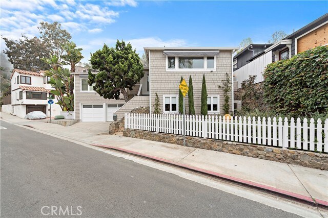 Building Photo - 255 Nyes Pl
