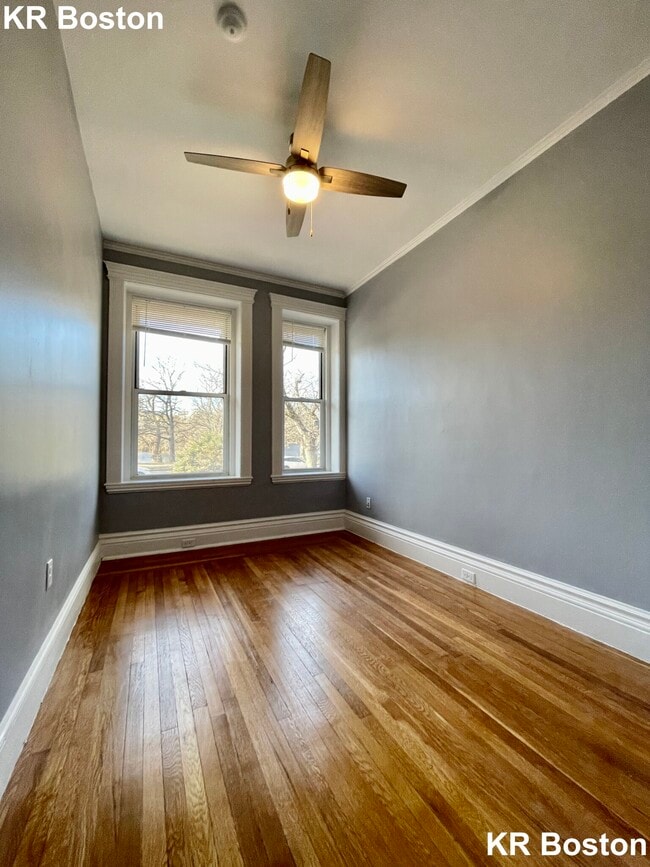 Building Photo - 60 Fenway