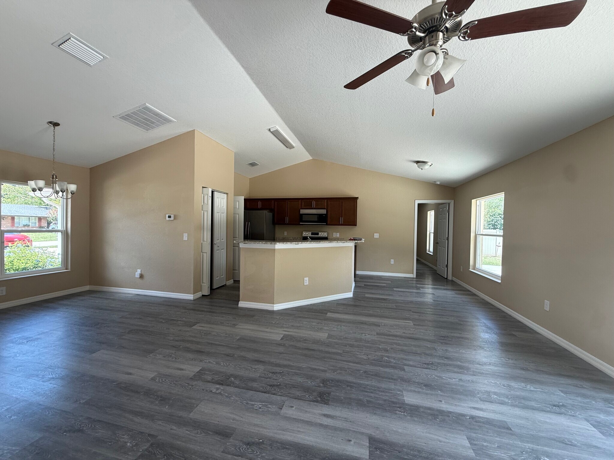 Building Photo - 10128 SE 138th Place Rd