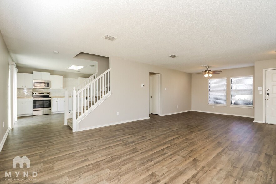 Building Photo - 1200 Nutting St