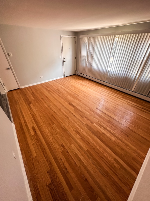 Building Photo - 7344 W Belmont Ave