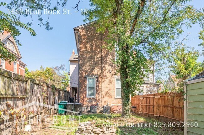 Building Photo - 1669 Blue Rock St