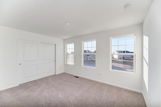 Building Photo - 454 Bower Ln