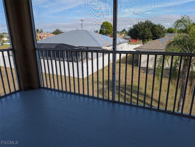 Building Photo - 2933 Santa Barbara Blvd N