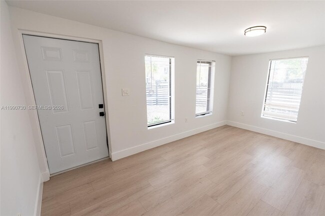 Building Photo - 2100 SW 6th St