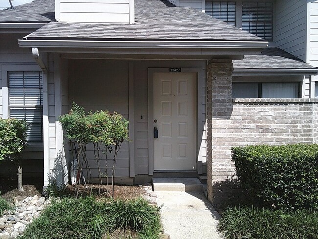 Building Photo - 13427 Garden Grove