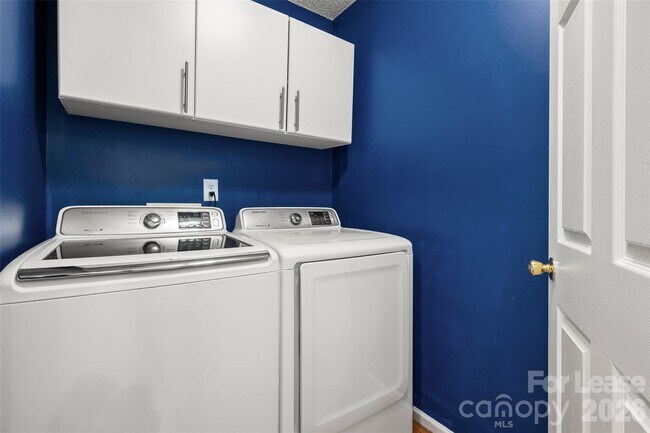 Building Photo - 1841 Birch Heights Ct