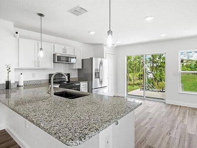 Building Photo - 212 Miles Ct