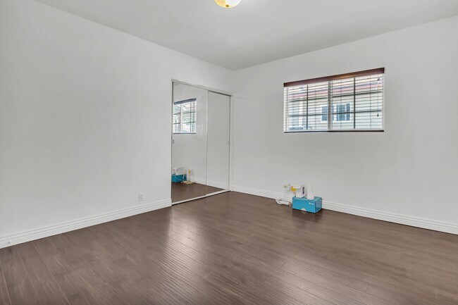 Building Photo - 4818 138th St