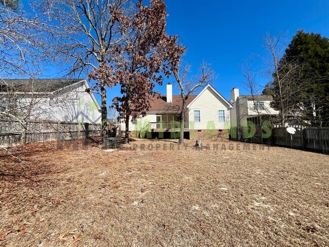Building Photo - 5 Bridle Path Court