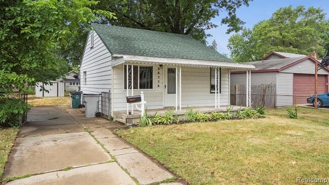 Building Photo - 23773 Hazelwood Ave