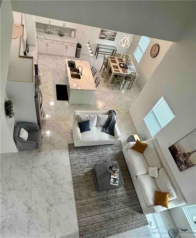 Building Photo - 21 S 42nd St