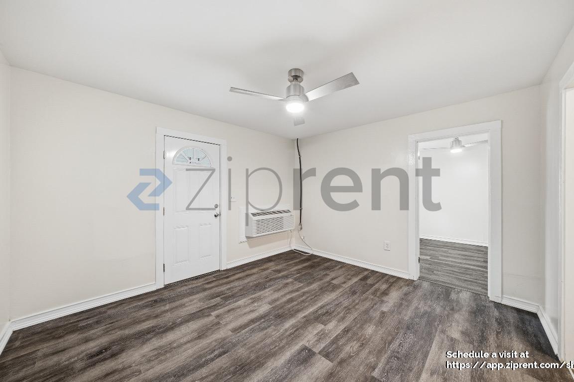 Building Photo - 684 Central Ave