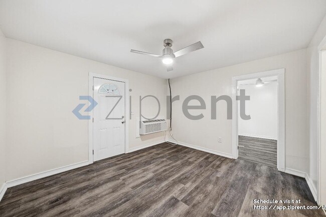 Building Photo - 684 Central Ave