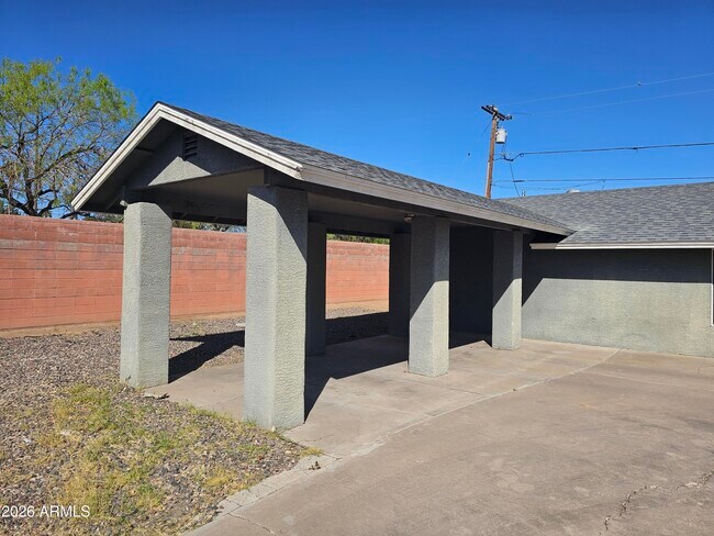 Building Photo - 3711 N Kachina Ln
